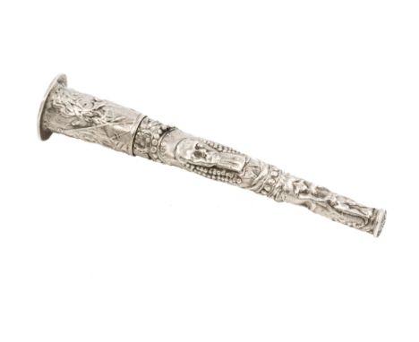 



A DUTCH SILVER NEEDLE CASE 
Marked for Cornelis Hoek, Amsterdam, 1791 
The cylindrical body applied with a portrait medal