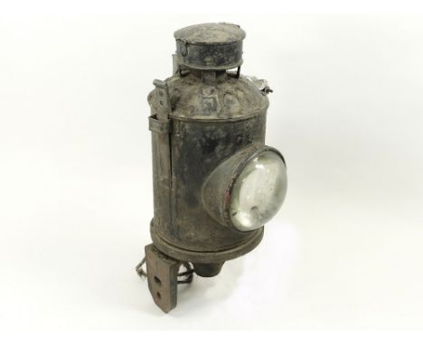 SIGNALLING LAMP. A Tyer & Co. signalling lamp, complete. (Rusty but intact)WE CANNOT SHIP THIS ITEM… Due to fragility, size o
