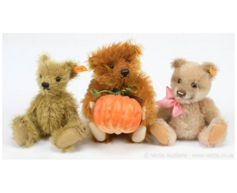 Steiff miniature teddy bears x three: (1) Jackie Historic 1953 replica, yellow tag 029929, missing chest tag, 6"/15cm; (2) Au