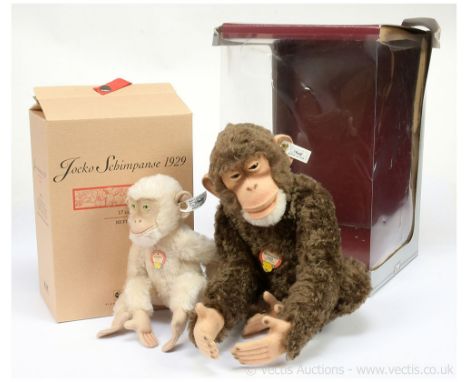Steiff pair of chimpanzees: (1) Steiff Museum Collection 1928 Chimpanzee Replica, white tag 401213, 1993, LE 4000, Excellent 
