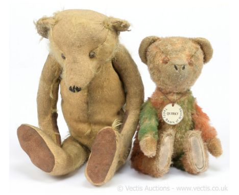 Pair of modern limited edition / artist designed teddy bears, in the style of vintage bears: (1) Teddy Bears of Witney Quirky