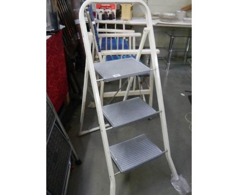 A three rung step ladder. (collect only).