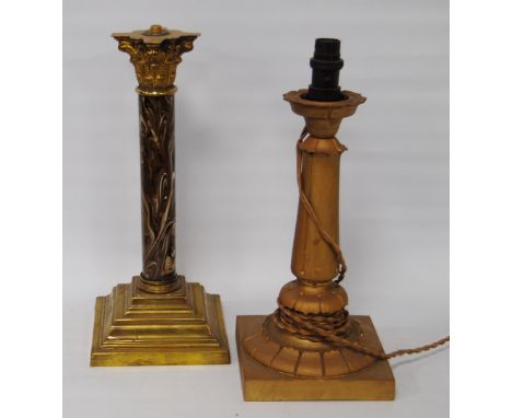 Victorian brass Corinthian-style table lamp with a cylindrical simulated marble column and stepped plinth base, 36.5cm high, 