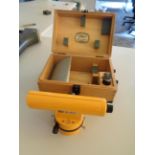 Carl Zeiss Jena N1050 level & carry case, serial no. 493035