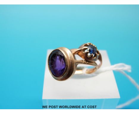 Two 9ct gold rings, one set with a sapphire and the other set with an amethyst, size H/I & J/K (3.5g) 
