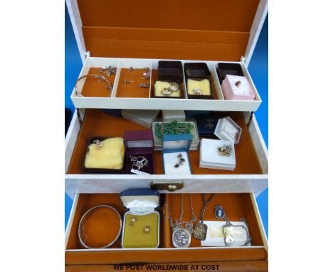 A collection of jewellery to include a pair of faceted 9ct gold earrings, hallmarked silver St Christopher key ring, hallmark
