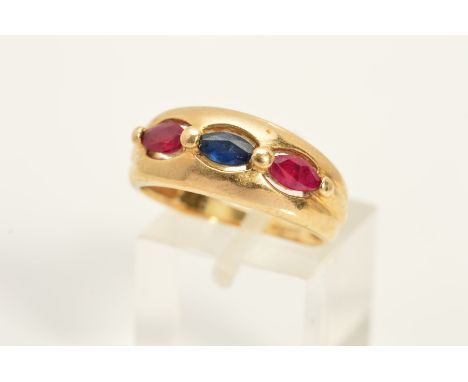 A LATE 20TH CENTURY 9CT GOLD RUBY AND SAPPHIRE THREE STONE DRESS RING, ring size P, import hallmarked 9ct gold, London, appro