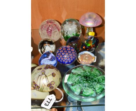 ELEVEN VARIOUS GLASS PAPERWEIGHTS, to include Isle of Wight, Caithness 'Congratulations' and 'Mooncrystal' etc