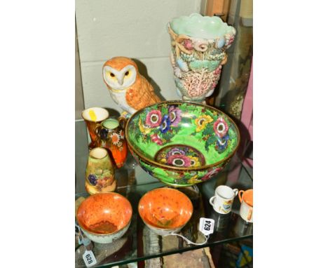 A GROUP OF CERAMICS, to include two small Wedgwood lustre footed bowls, butterfly decoration, Z4832 to base, approximate diam