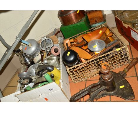 TWO BOXES AND LOOSE KITCHENALIA AND SUNDRY ITEMS, to include Universal Marmalade cutter, copper kettle, jelly moulds, shoe la