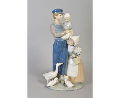 A LARGE LLADRO FIGURE GROUP, 'Dutch Children' No04974, height 37cm