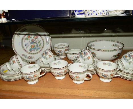 WEDGWOOD 'KUTANI CRANE' R4464 TEAWARES AND FOOTED BOWL, to include cake plate, milk jug, sugar bowl, eight cups, eight saucer