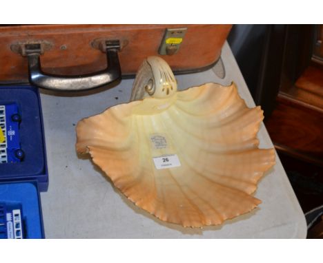 A Graingers Royal Worcester shell vase 