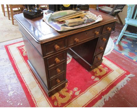 Small Victorian leather top pedestal desk