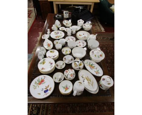Large collection of Royal Worcester Evesham pattern