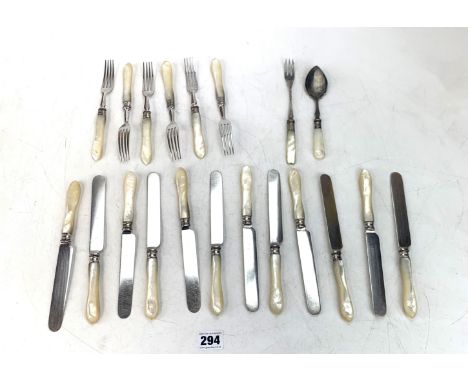 Pearl handled cutlery - 12 knives, 6 forks, pickle fork and spoon