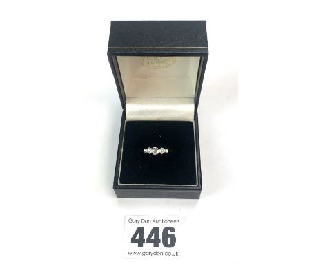 18k gold ring set with 5 old cut diamonds,approx .60pts,&nbsp; size N, w: 1.7 gms