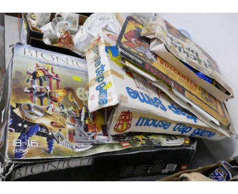 Vintage children's boxed toys - Bionicle, Sticklebricks etc