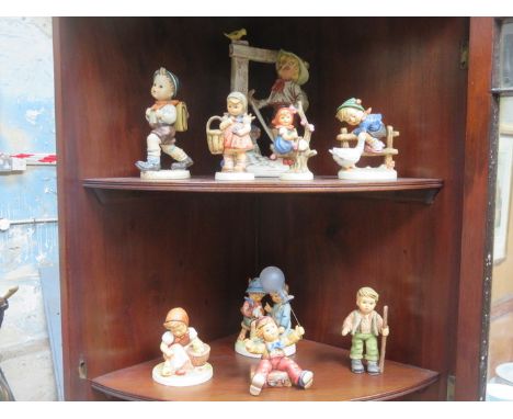QUANTITY OF VARIOUS HUMMEL FIGURES
