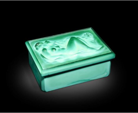 Heinrich Hoffmann for Curt Schlevogt, an Art Deco malachite glass box and cover, the top modelled in relief with a female nud