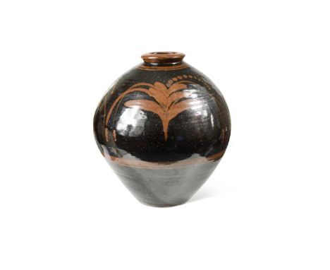 § David Leach OBE (British, 1911-2005), a large Lowerdown Pottery 'foxglove' vase, of collared, globular form, the stoneware 