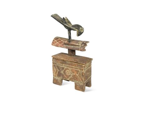 § John Maltby (British, 1936-2020), a stoneware box and cover, the cover decorated with a sculptural bird perching upon the h