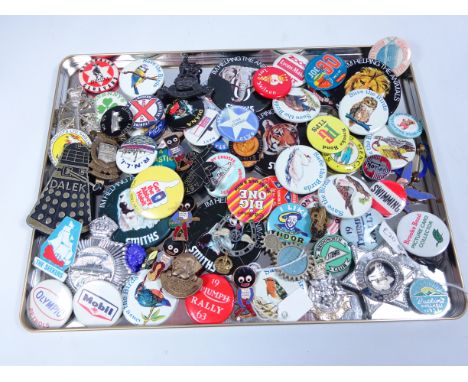 Collection of vintage badges including Military, Norton, Gollies, motoring related etc    Condition Report   Click here for f