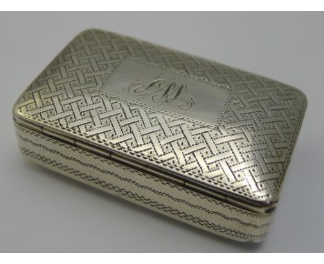 A Georgian silver snuff box