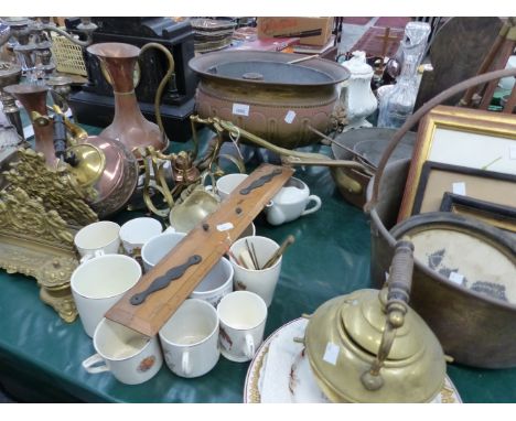 AN ANTIQUE DUTCH STYLE BRASS JARDINIERE, TWO BRASS KETTLES ON STAND, THREE COPPER SAUCEPANS, A TABLE TELESCOPE, AND A VICTORI