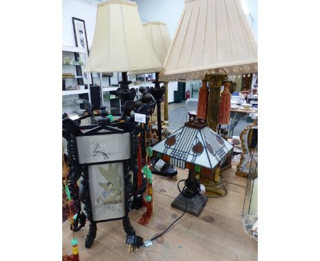 A PAIR OF TABLE LAMPS, A LARGE BRASS TABLE LAMP, SMALL ART DECO STYLE LAMP, AND AN ORIENTAL LANTERN. 