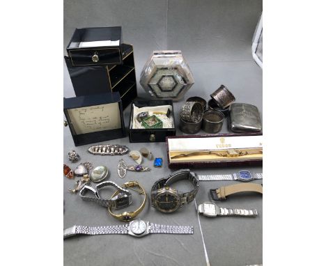 A COLLECTION OF WATCHES, JEWELLERY, HALLMARKED SILVER ETC TO INCLUDE A 9ct GOLD HEAD ONLY TUDOR WATCH WITH BOX, FIVE SEIKO WA