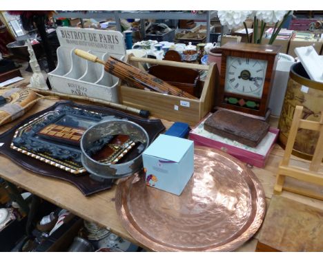 A SMALL ANTIQUE AMERICAN MANTLE CLOCK, A MAHOGANY TEA TRAY, AN INLAID TRAY, "TITANIC" MIRROR, BOOMERANG, AND OTHER DECORATIVE