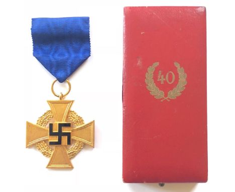 German Third Reich cased Faithful Service Decoration 1st Class for 40 years by Deschler &amp; Söhne, München.  A fine gilt ex