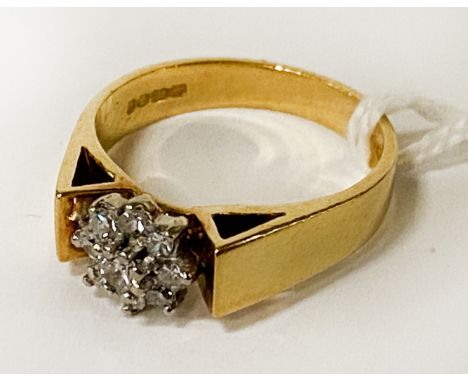 18 CT. GOLD DIAMOND RING - SIZE K - L - 4.3 GRAMS APPROX