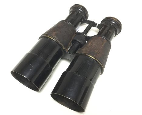 WW1 British Binoculars marked "S4" along with WD Broad Arrow and numbered 3374. With sun shades. No makers marks. No case.