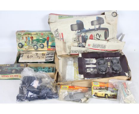 Bandai - Monogram - Lindberg - Frog - Aurora - 7 vintage model kits including an unboxed Frog Consul Cortina in 1:16 scale, M