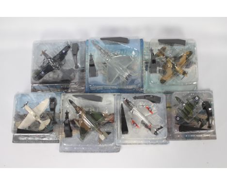 Amercom - 7 x blister-packed die-cast model aeroplanes - Lot includes a 1:100 scale 1962 Hawker Hunter T7, a 1:72 scale 1942 