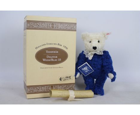 Steiff Holland Exclusive Teddy Bear 1996, (Holland Exklusiv Bar)  - Delfter white/blue (Weiss/Blau) colouring. Collectors ted