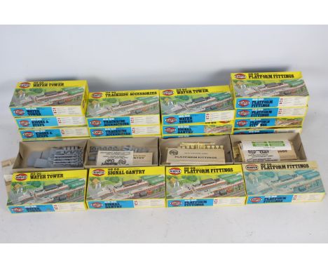 Airfix - 18 boxed OO gauge accessory model kits, 6 sets of Platform Fittings # 03607-4, 3 Water Towers # 03605-8, 3 Kiosks &a