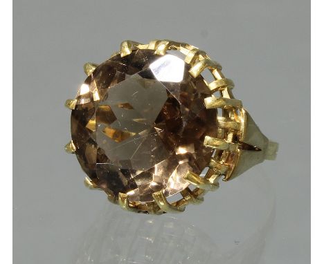Ring, 1950er Jahre, GG 585, 1 runder facettierter Rauchtopas, 5 g, RM 17