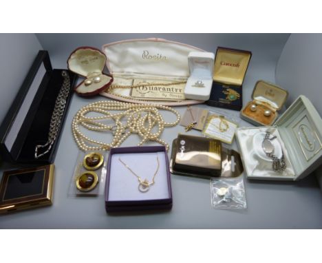 Assorted jewellery including Monet, Corocraft, Bradford Exchange, etc. 