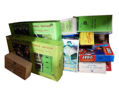 BOX LOT OF VINTAGE GAMES ETC 