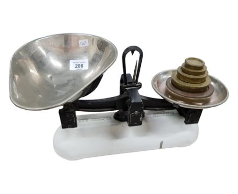 VINTAGE SCALES AND WEIGHTS 