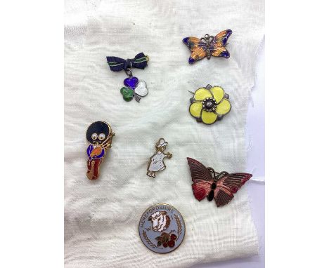 An Assortment of Vintage Enamel Brooches, to include an Irish guilloche enamel tri-colour three leaf clover, stamped "SILVER"