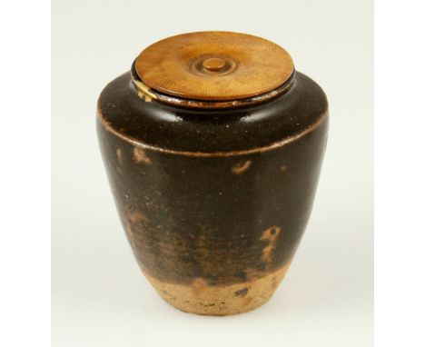 Japanese brown pottery tea caddy, Meiji period, with cover, 2 1/4" h. 