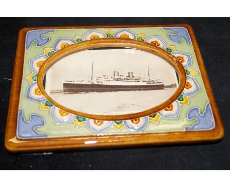 Ceramic photo frame