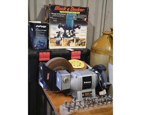 Tools. A Makita bench disc grinder, a Black &amp; Decker woodworker, further power tools, router and heads, etc Sold as seen 