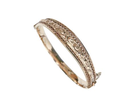 A 9ct gold bangle, 60mm (internal), Birmingham 1979, 15.7g  Good condition, not dented or significantly scratched
