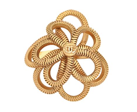 Chanel 2020 Strass Quilted CC Brooch - Gold-Plated Pin, Brooches -  CHA924573