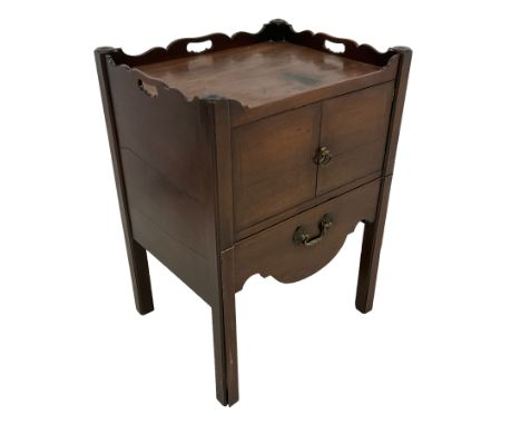 George III mahogany night commode, tray top with shaped and pierced rails, double cupboard over pull-out commode, on square m